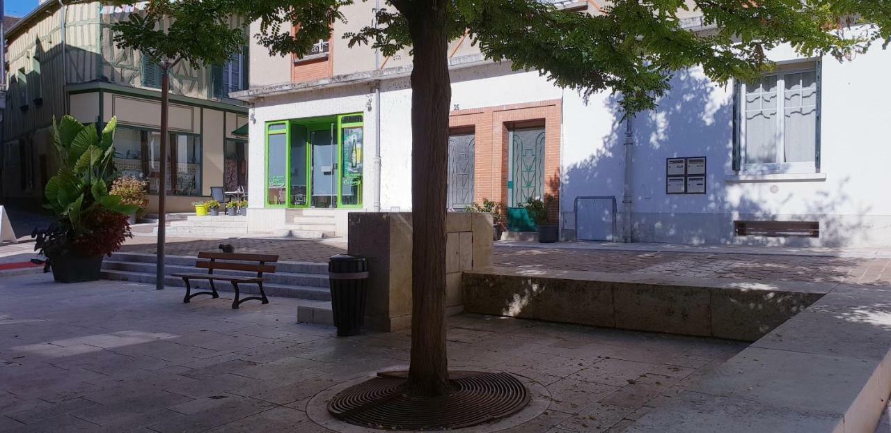 Au 36, Les Apparts Hotel Joigny Extérieur photo